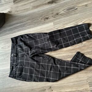 Old navy cropped pixie pant